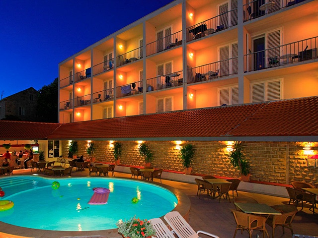 Hotel Lumbarda (New Management 2023)