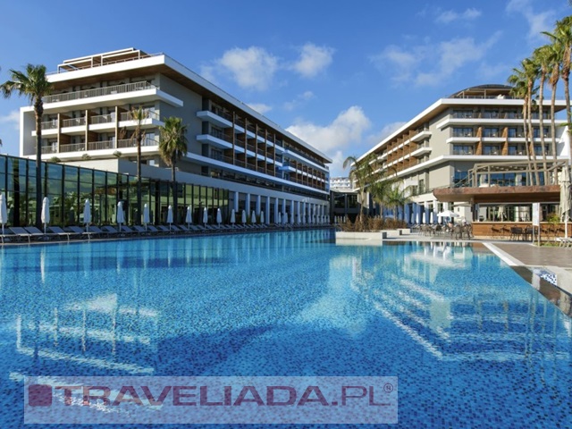 ACANTHUS CENNET BARUT COLLECTION