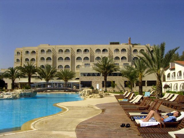 Radisson Beach Resort