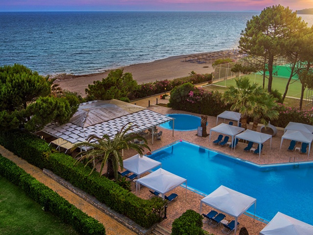 Hotel Ninos Grand Beach Resort