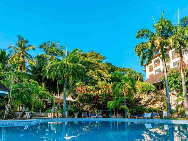 DIANI REEF BEACH RESORT