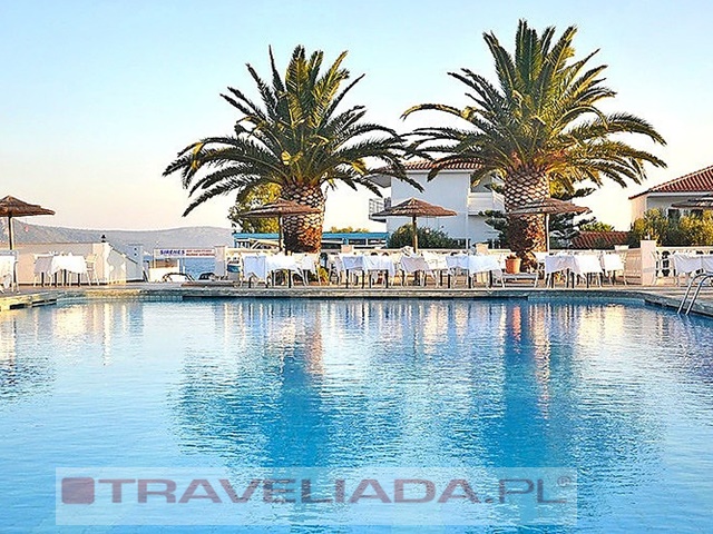 SIRENES BEACH RESORT