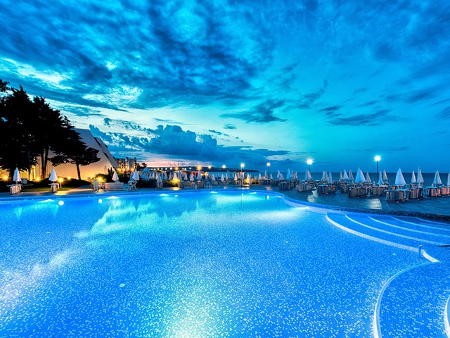 AluaSun Helios Beach