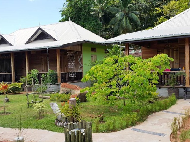 LA DIGUE HOLIDAY VILLA