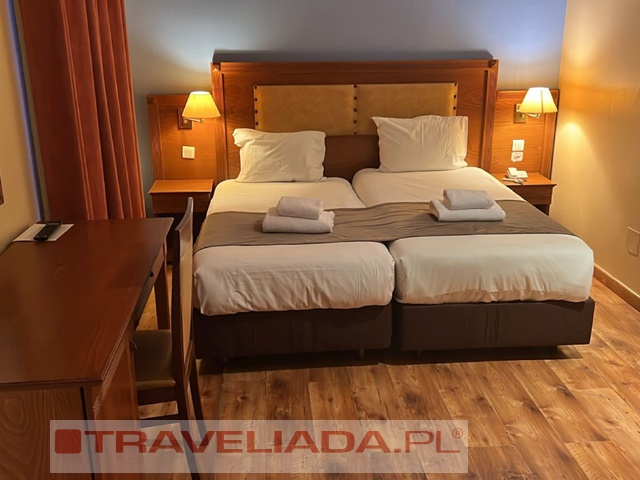 121 Hotel Paris