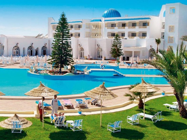 Ramada Liberty Resort